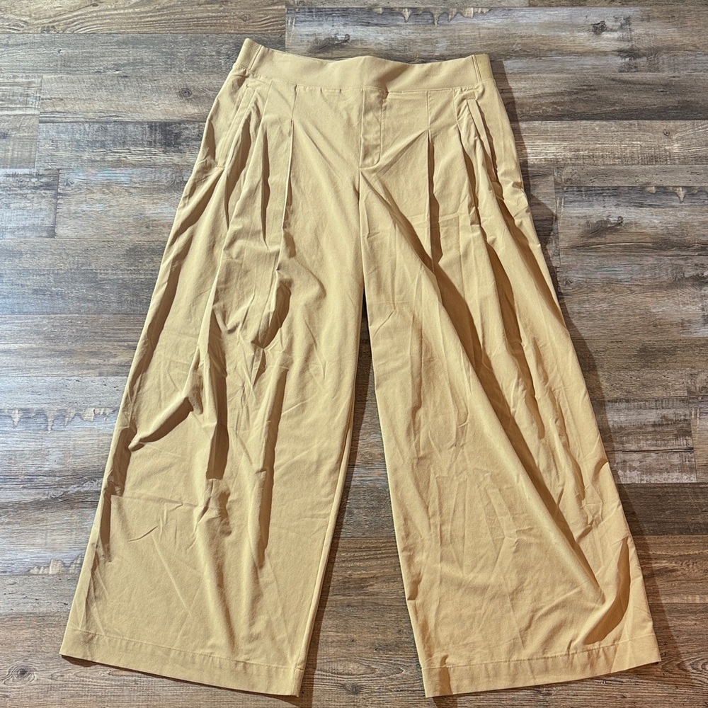 Athleta Beige Casual Wide Leg Trousers